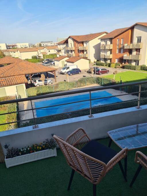 Splendid T2 Piscine En Ete Avec Terrasse, Airbus Et Aeroport Apartment Toulouse Exterior photo