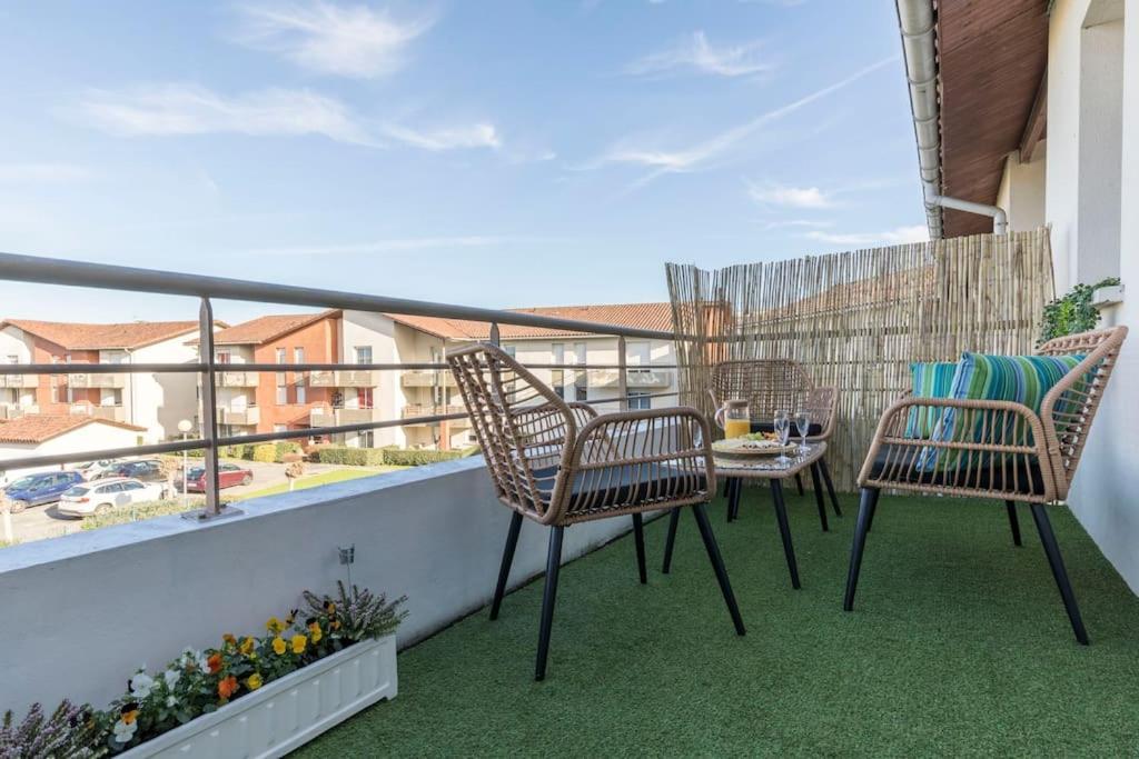 Splendid T2 Piscine En Ete Avec Terrasse, Airbus Et Aeroport Apartment Toulouse Exterior photo